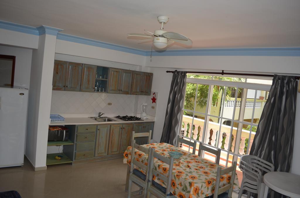 Las Palmeras Riki R โบกา ชิกา ภายนอก รูปภาพ